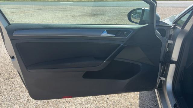 Volkswagen Golf image 2
