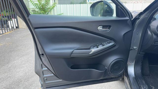 Nissan Juke image 8