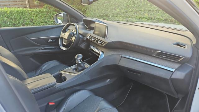 Peugeot 3008 image 7
