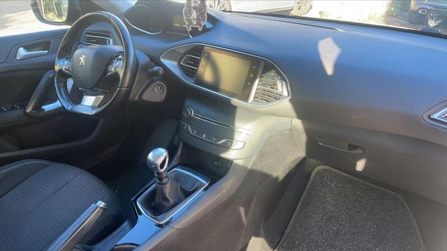 Peugeot 308 Sw image 2