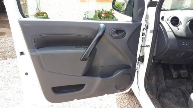 Renault Kangoo Express image 3