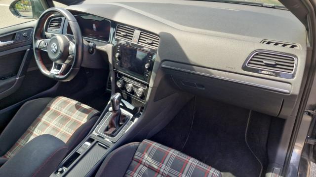 Volkswagen Golf image 1