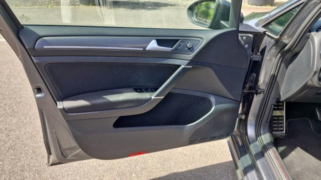 Volkswagen Golf image 7