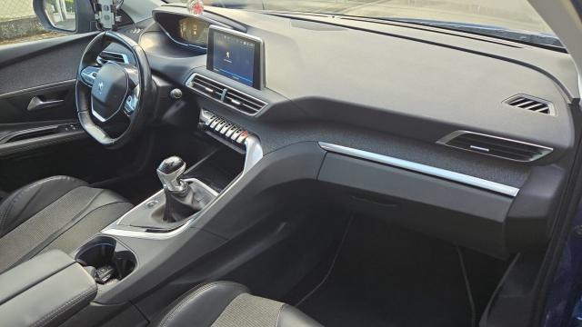 Peugeot 3008 image 9