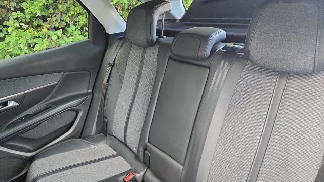 Peugeot 3008 image 3