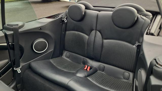 Mini Cabrio image 3