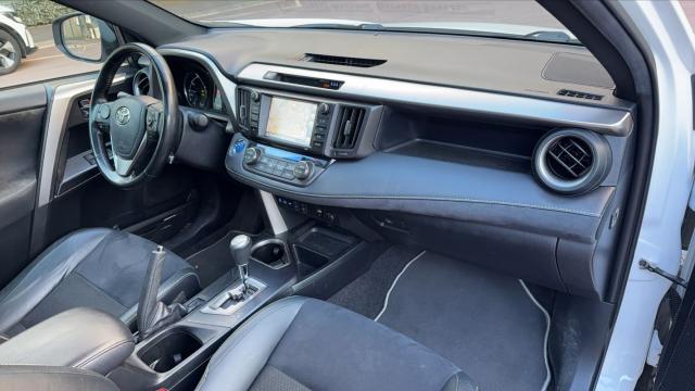 Toyota Rav4 image 9