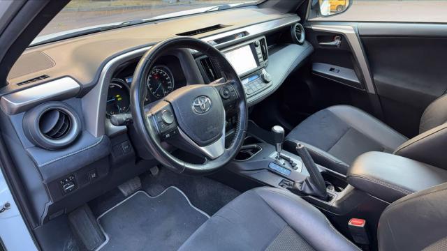 Toyota Rav4 image 2