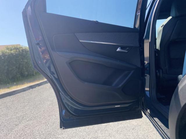 Peugeot 5008 image 3