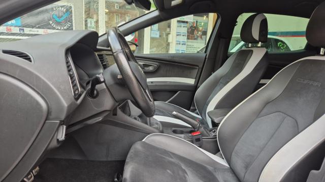 Seat Leon image 1
