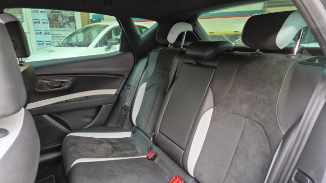 Seat Leon image 9