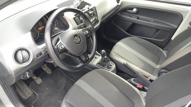 Volkswagen Up! image 8