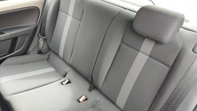 Volkswagen Up! image 5