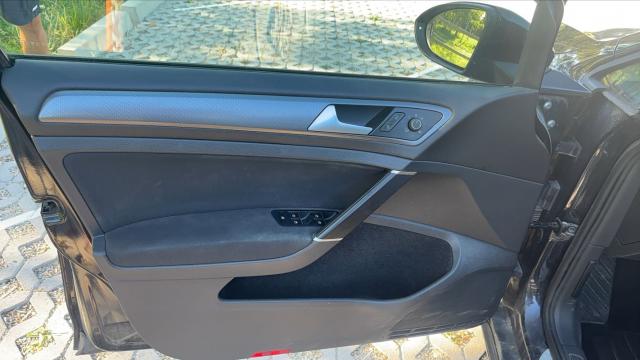 Volkswagen Golf image 7