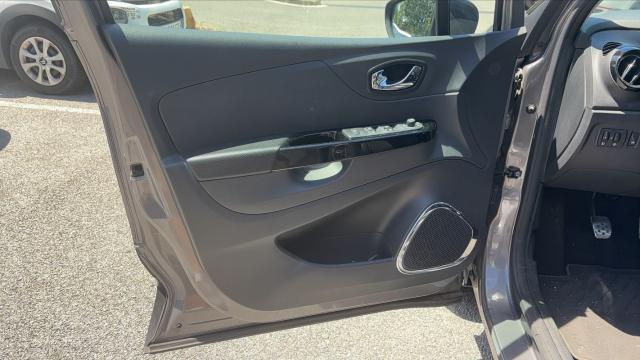 Renault Captur image 2