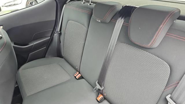 Ford Fiesta image 7