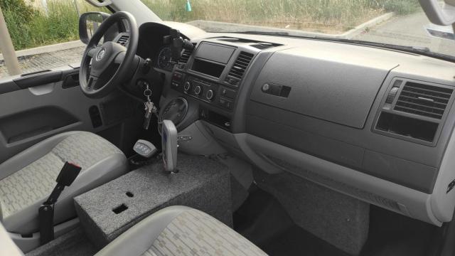 Volkswagen Transporter image 5