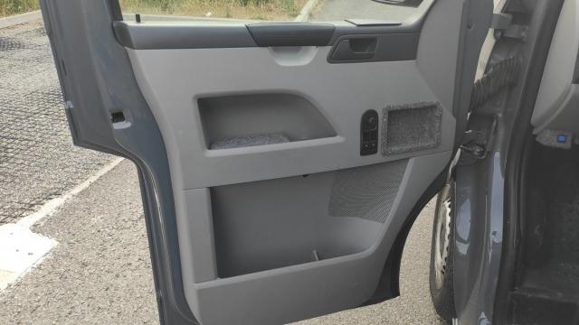 Volkswagen Transporter image 4