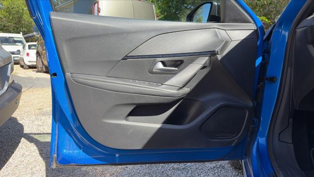 Peugeot 208 image 3