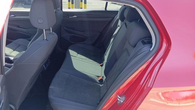 Volkswagen Golf image 4