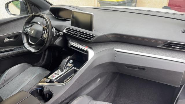 Peugeot 5008 image 4
