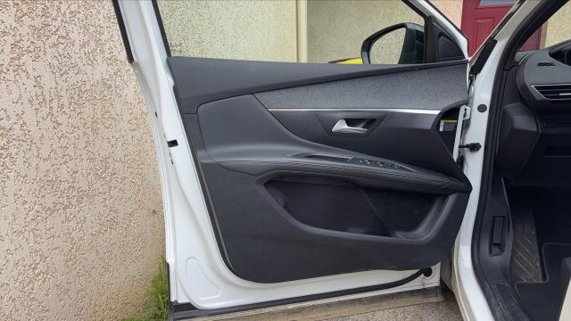 Peugeot 5008 image 6