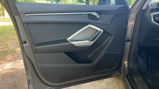 Audi Q3 image 4