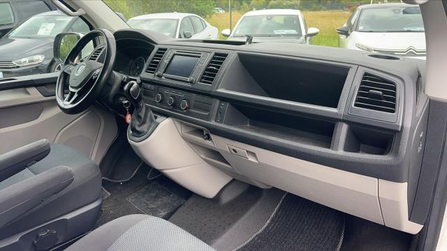 Volkswagen Transporter image 9
