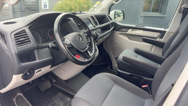 Volkswagen Transporter image 4