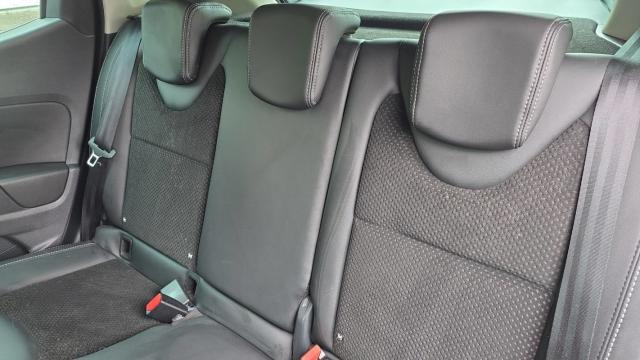Renault Clio image 1