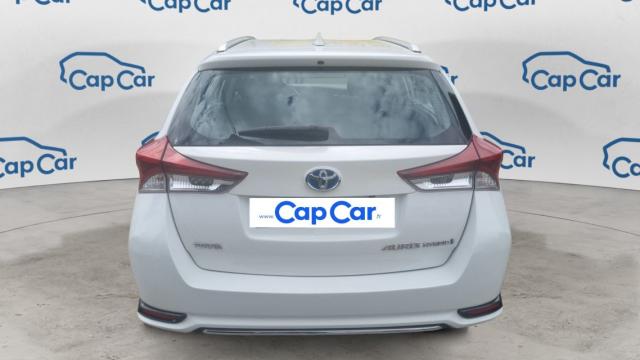 Toyota Auris image 6