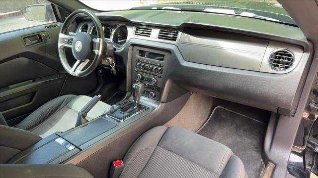 Ford Mustang image 2