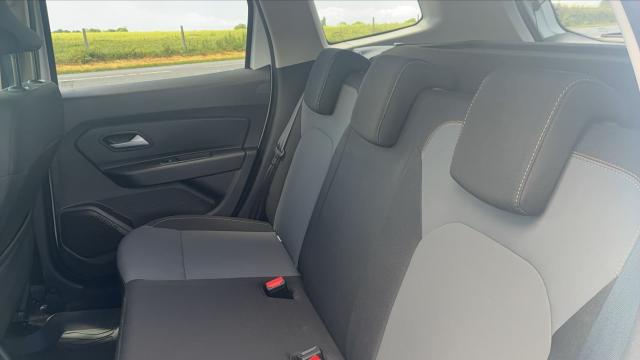 Dacia Duster image 2