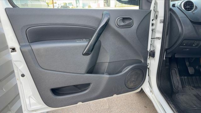Renault Kangoo Express image 6