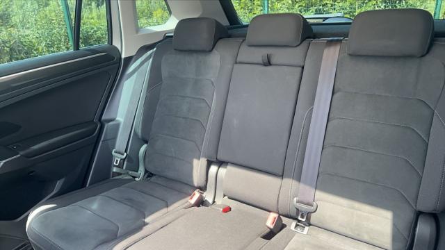 Volkswagen Tiguan image 8