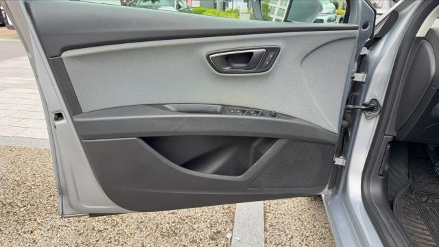 Seat Leon image 5