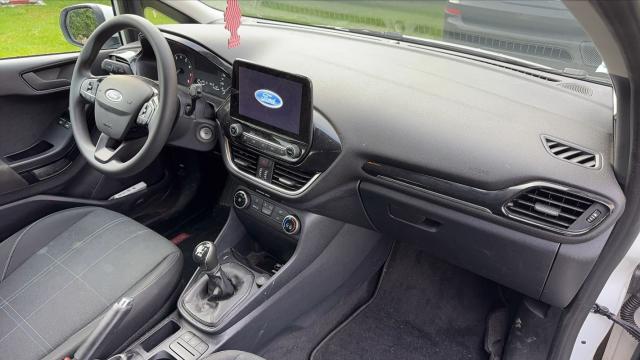Ford Fiesta image 2