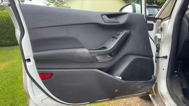 Ford Fiesta image 5
