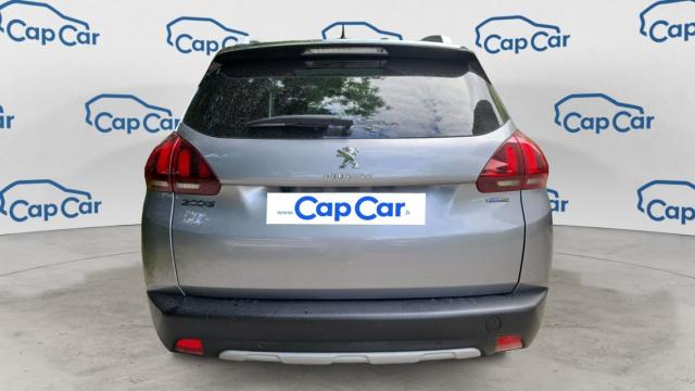 Peugeot 2008 image 2
