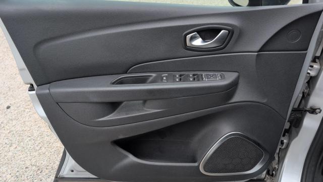 Renault Captur image 9
