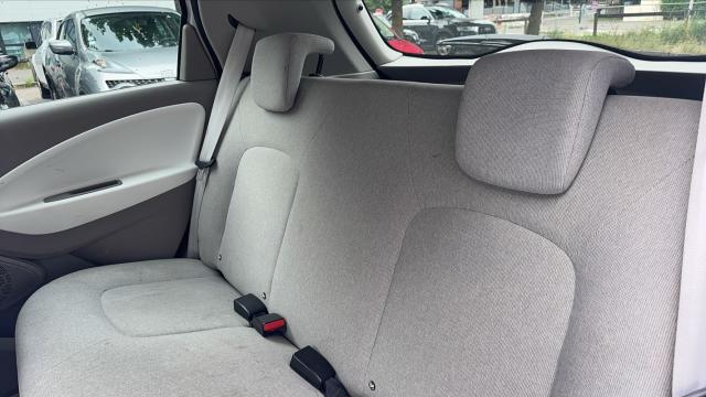Renault Zoe image 2