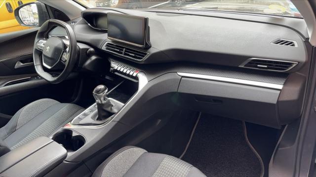 Peugeot 5008 image 8