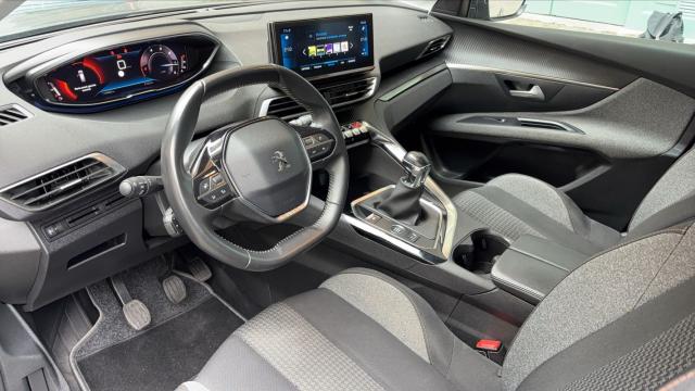 Peugeot 5008 image 9