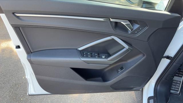 Audi Q3 image 5