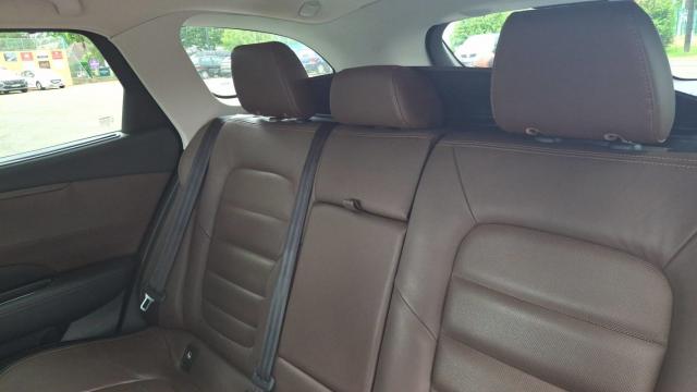 Renault Talisman Estate image 3