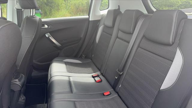 Peugeot 2008 image 7