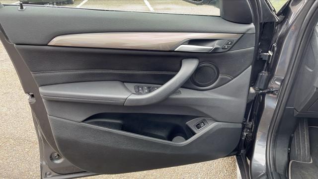 Bmw X1 image 1
