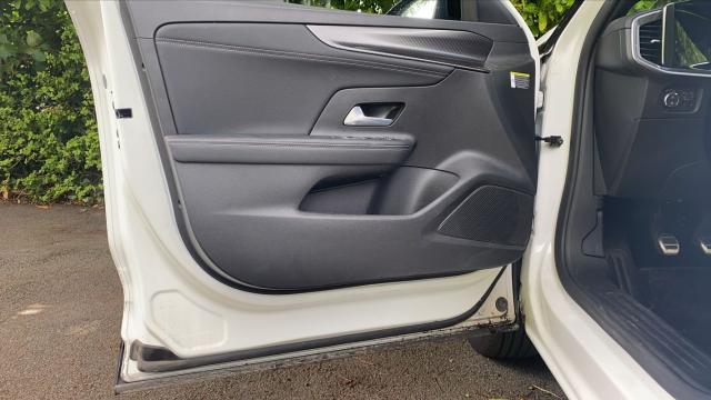 Opel Mokka image 2