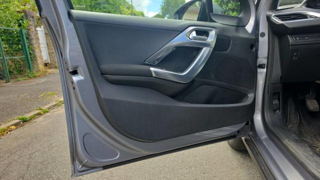 Peugeot 2008 image 4