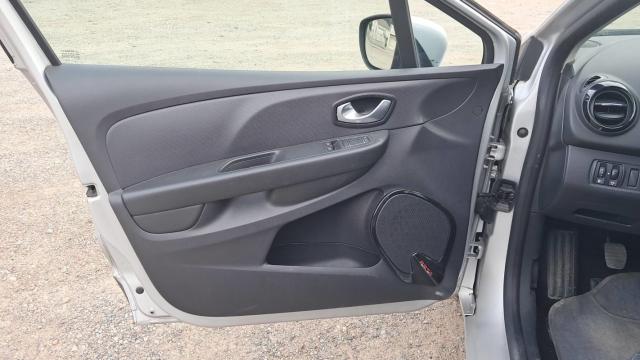 Renault Clio image 8